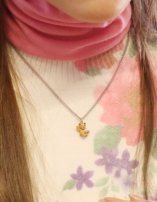 mini bear necklace